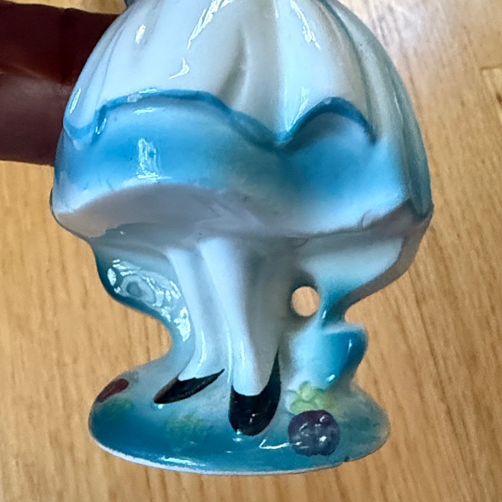 Walt Disney Productions Vintage 1960 Alice In Wonderland Porcelain Figurine - Picture 8 of 10